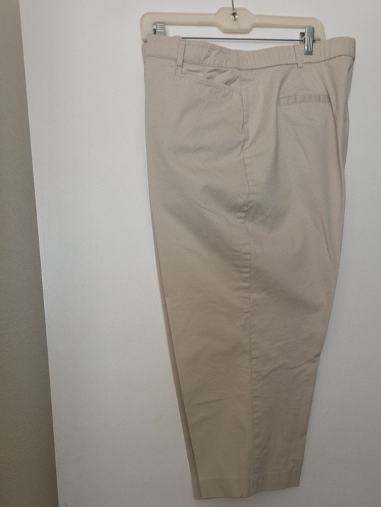 M Collection Pants - Women's Classic Cropped Chino Pants - Beige